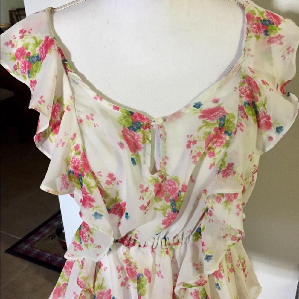 TRE Collection Whimsy Pink and White Floral Ruffle Top